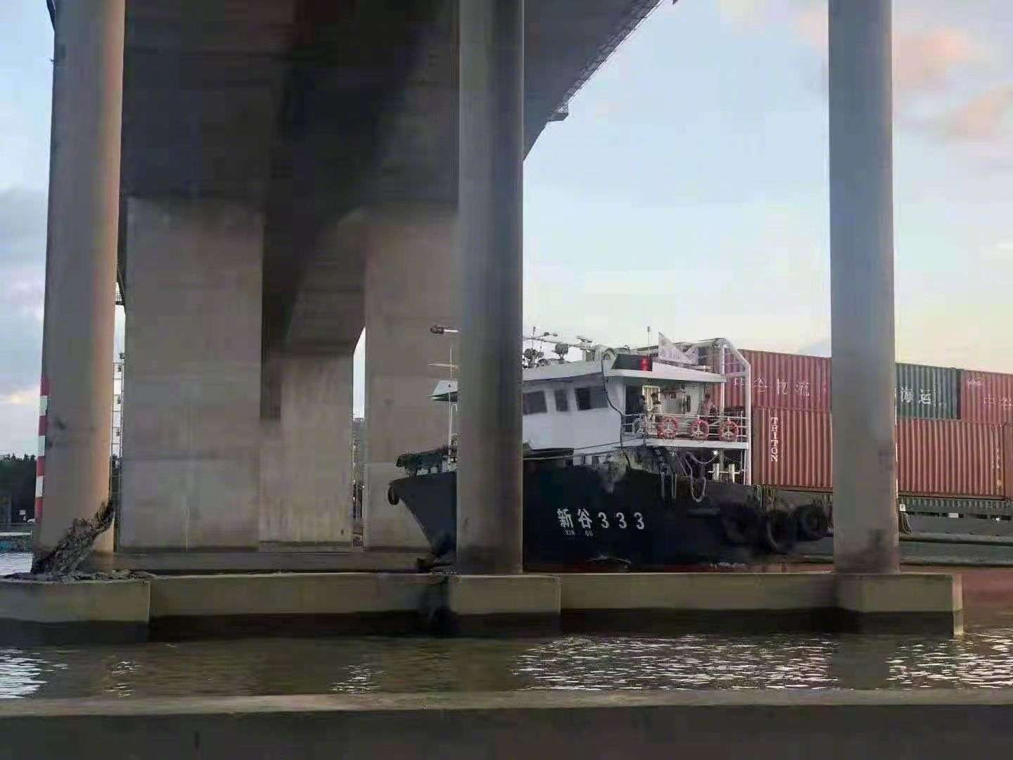 货船触碰滨海一农桥致坍塌 无人员伤亡，打捞期间禁航 -盐城新闻网