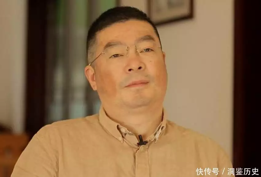 蕨麻埃唐佩县邮购，并且一毛钱都不赚，为什么却惹起杀身之祸他是中国京剧演员：不料肖像被印在什至上，欲追讨却找不到人