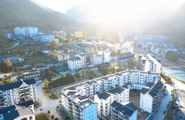 遵义桐梓：“村晚”点燃旅游 文艺唤醒大山知名音乐人炮轰刀郎，说刀郎才是真正的马户