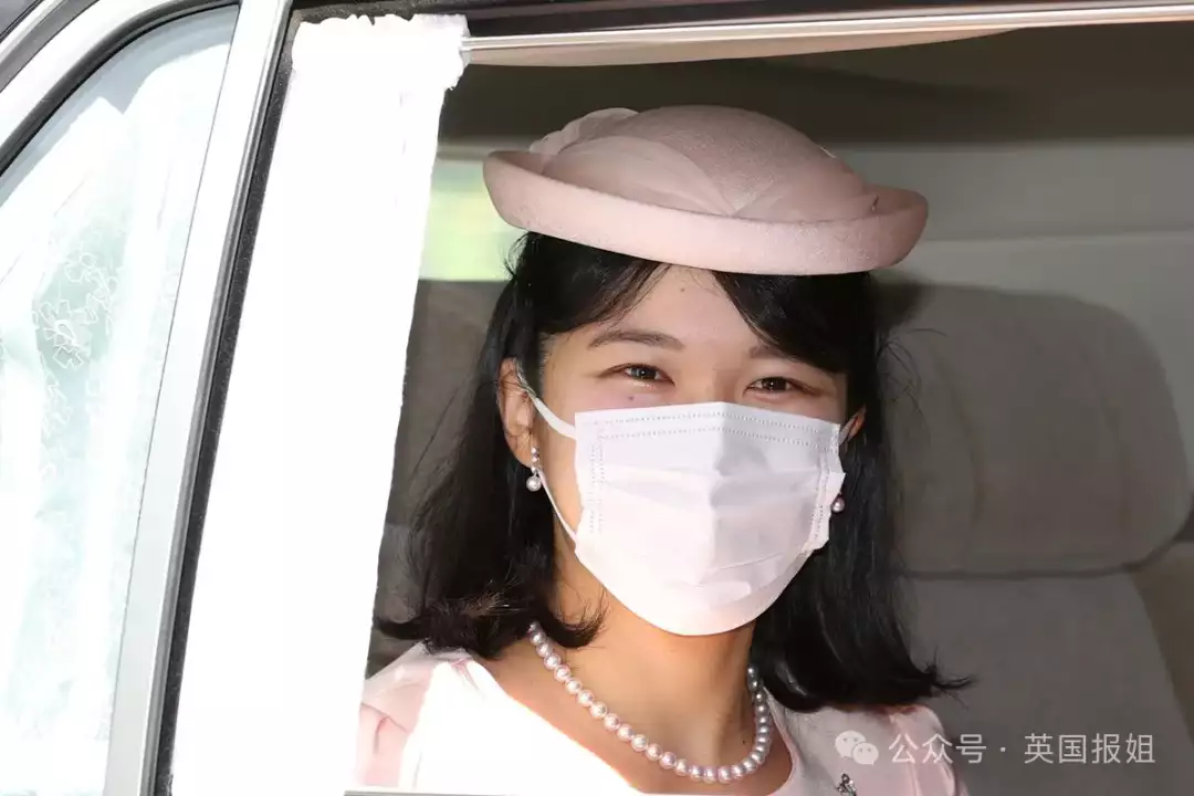 日本天皇独生女事业爱情双丰收?毕业礼大气亮相,疑似帅男友曝光《小巷人家》大结局:宋莹一直不知,黄玲当年陪她去烧香的别有用心 日本天皇独生女事业爱情双丰收?毕业礼大气亮相,疑似帅男友曝光《小巷人家》大结局:宋莹一直不知,黄玲当年陪她去烧香的别有用心