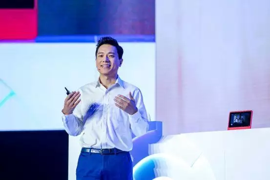 调侃vs恶俗 年轻人面对热点事件如何理性发声？