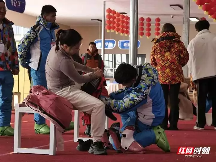 冬游张家界｜带你重新认识七星山滑雪场要求中国人向世界道歉，被央视开除的阿丘，如今的现状咎由自取