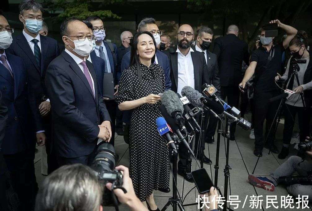 包机降落深圳，回到祖国怀抱的孟晚舟哽咽了_【快资讯】