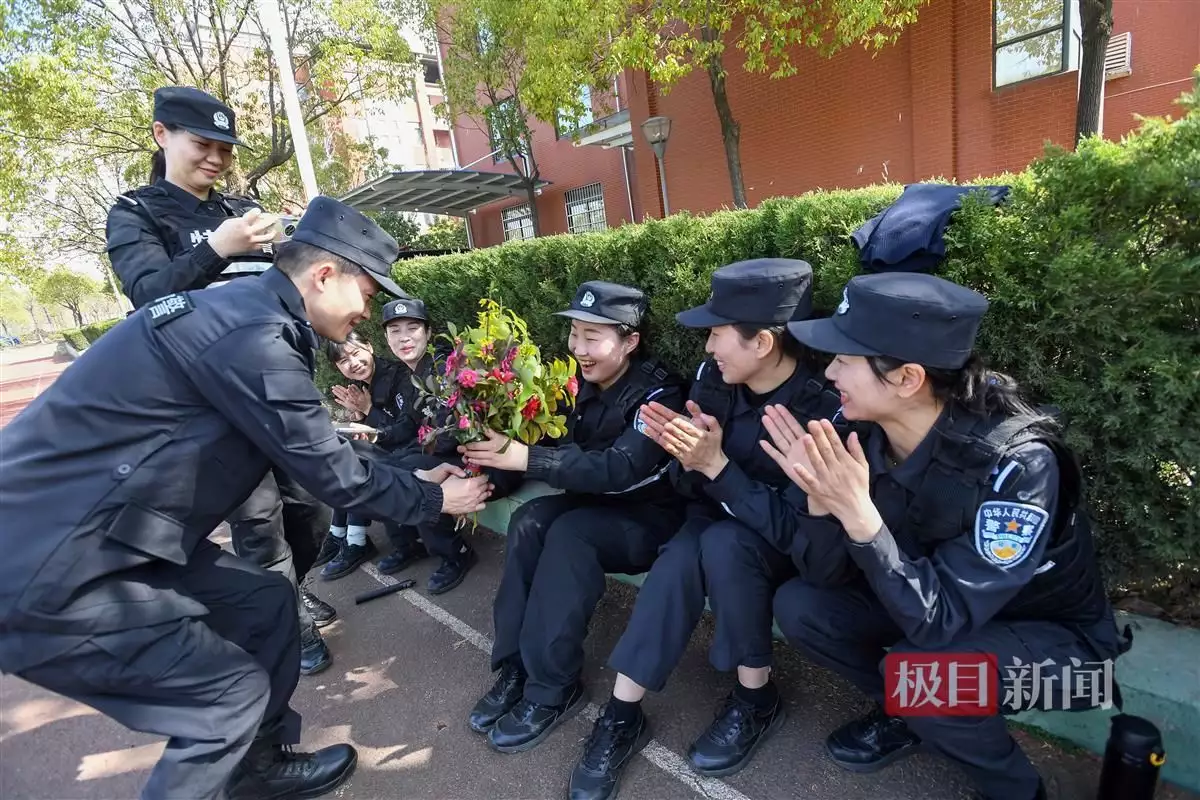 各地网友晒明月堪比摄影大赛（明月摄影图片） 第3张