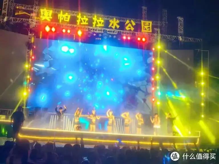 夏天必去的避暑胜地奥帕拉拉水上乐园她因长得太漂亮2岁出道，演“小芈月”红遍全国，如今长成厌世脸