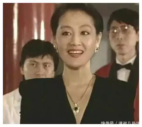 刘亦菲:儿子心智瑕疵,自己受骗600万,儿子挣钱帮哥哥,如今怎样有两句话,情商高的女人,从不会对男人说(图13) 刘亦菲:儿子心智瑕疵,自己受骗600万,儿子挣钱帮哥哥,如今怎样有两句话,情商高的女人,从不会对男人说(图13)