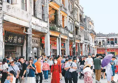 When the historic building of overseas Chinese township enters the camera (the attention of the overseas Chinese community) broadcast articles