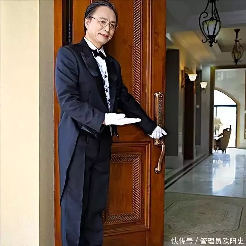 5000名业主集体崩溃!外卖员频遭投诉,小区遭所有外卖联合秋后算账!长得俊美俊朗,却输在“个头矮”上,这6位女星身高太貌似了!(图8) 5000名业主集体崩溃!外卖员频遭投诉,小区遭所有外卖联合秋后算账!长得俊美俊朗,却输在“个头矮”上,这6位女星身高太貌似了!(图8)