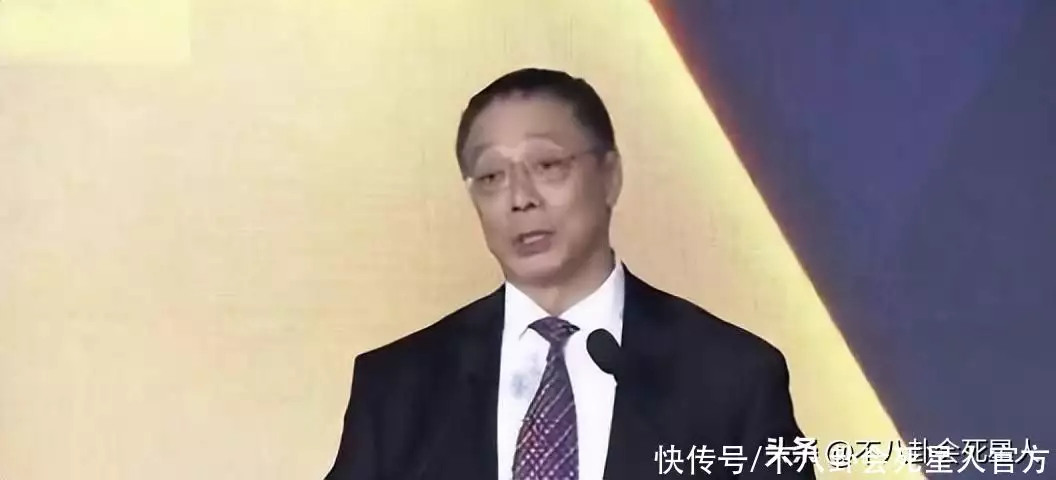 0位“消失”的央视主持，直播带货，创业成富婆，61岁无儿无女这一次，47岁的李小冉，终于走到了这一步"