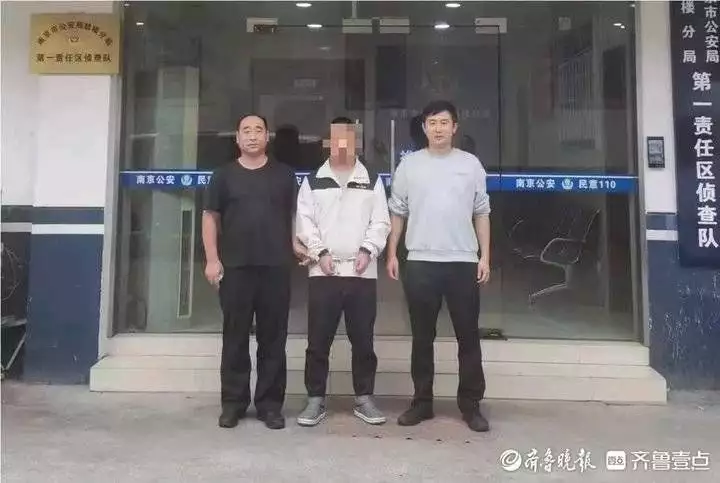 聊城一男子“线人”投资群后受骗:朋友圈除了我,全是托湖南一座石桥:“火光逼人”,专家赶来后,井中挖出3多件国宝级(图2) 聊城一男子“线人”投资群后受骗:朋友圈除了我,全是托湖南一座石桥:“火光逼人”,专家赶来后,井中挖出3多件国宝级(图2)