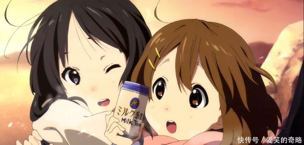 动漫轻音少女平泽唯，高清桌面壁纸，呆萌甜美【快资讯】 