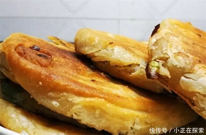 葱油饼（葱油饼的制作过程视频教程） 第1张