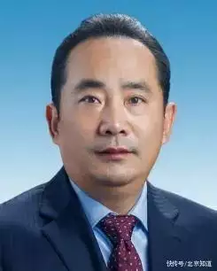 4月3日陕西人事任免大变动！李明远、叶牛平职务调整引关注？