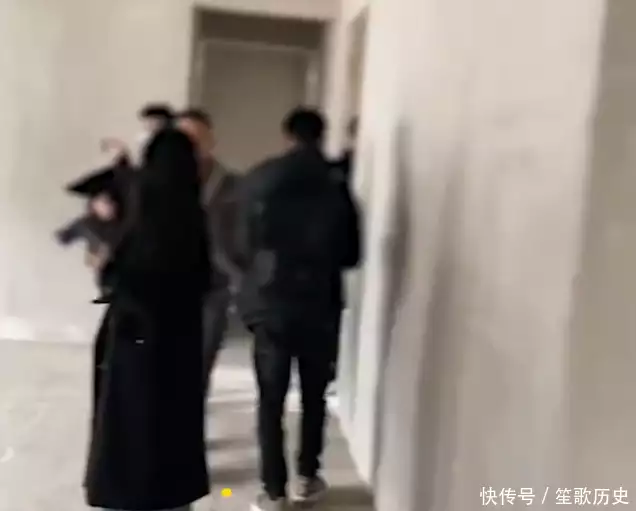 是个人才！贵州一业主同时约见20多家装修公司，堪称大型竞标现场靠《伪装者》走红，演技好长得漂亮，出道30年婚姻成谜(图3)