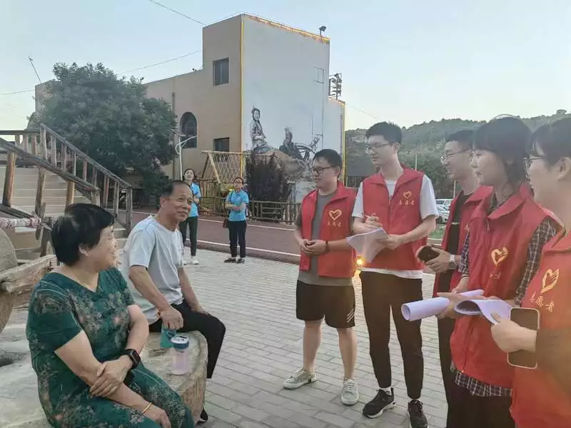 大学师生打造乡村振兴的河庄坪样板胖猫女友谭竹众多生活照流出，怪不得能把男方给迷住