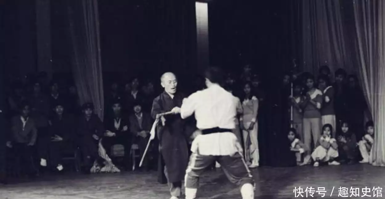 传奇人物海灯法师，如何会跌落神坛？一位故人道出真相看完亮剑原著才恍然大悟：为何孔捷能入朝作战，李云龙丁伟却不行