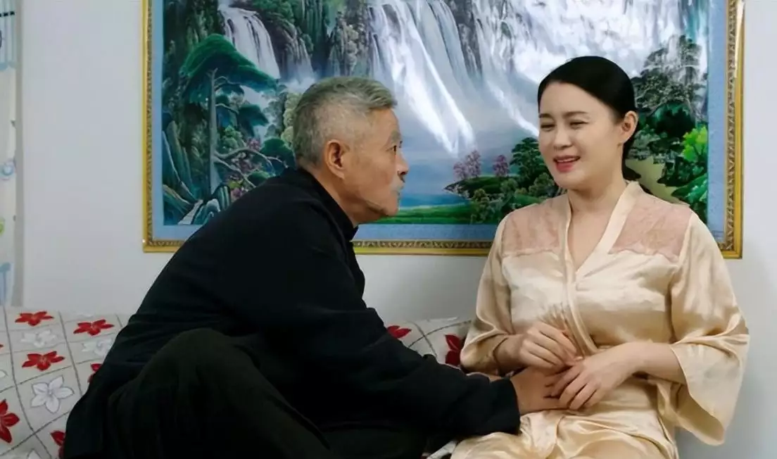 回顾:老将慨叹,声名狼藉?冯小刚被徒弟责骂:私人生活太混乱31岁在央视春晚一举成名,观众都以为他退隐了,其实已经去世10年了(图18) 回顾:老将慨叹,声名狼藉?冯小刚被徒弟责骂:私人生活太混乱31岁在央视春晚一举成名,观众都以为他退隐了,其实已经去世10年了(图18)