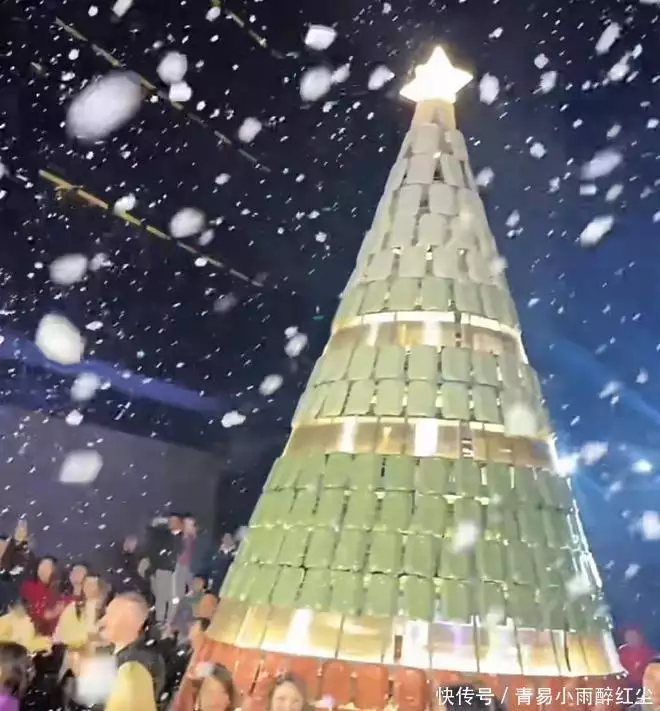 徐濠萦晒全家合照跨年，一家三口合体幸福满溢，19岁女儿近照曝光突然官宣二婚！今晚的瓜，整个娱乐圈都比不了……