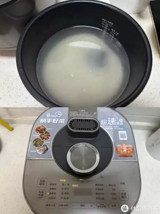 电饭煲和电饭锅哪个更实用?（电饭煲和电饭锅哪个更好）