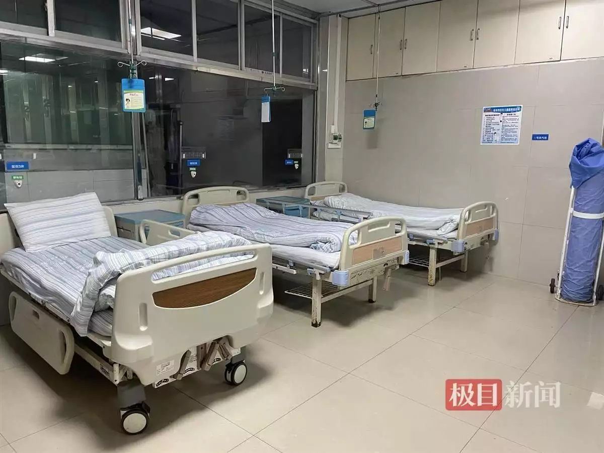 学到了吗（女医生拿刀）女医生伤人30刀视频，极目锐评|女子称被医生触摸隐私部位，“医生眼里无性别”当有制度保障杨利伟进太空听到“敲窗”声，17年后谜底揭开，庆幸捡回一条命，女生隐私部位网站，