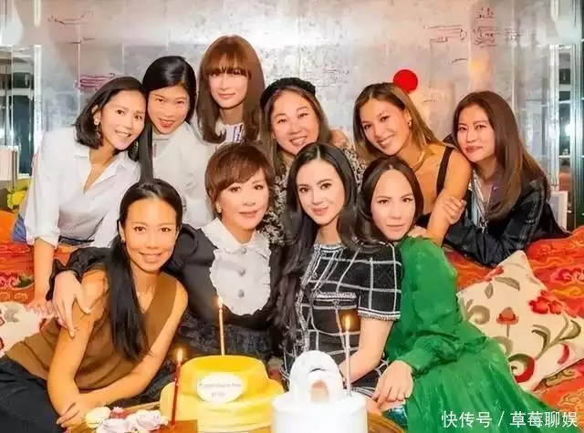 卖豪宅又赚疯了!59岁身价不止8亿,她文武双全是演艺圈“SNS女王”31岁在央视春晚一举成名,观众都以为他退隐了,其实已经去世10年了(图6) 卖豪宅又赚疯了!59岁身价不止8亿,她文武双全是演艺圈“SNS女王”31岁在央视春晚一举成名,观众都以为他退隐了,其实已经去世10年了(图6)