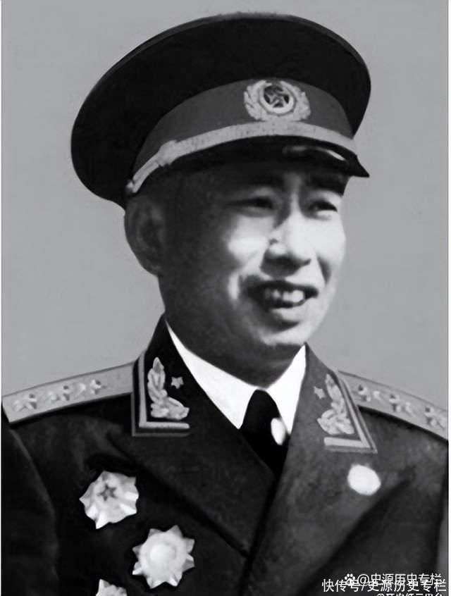 开国元勋滕代远:关键时刻曾替3位将帅仗义执言，后来怎么样了?_【快资讯】