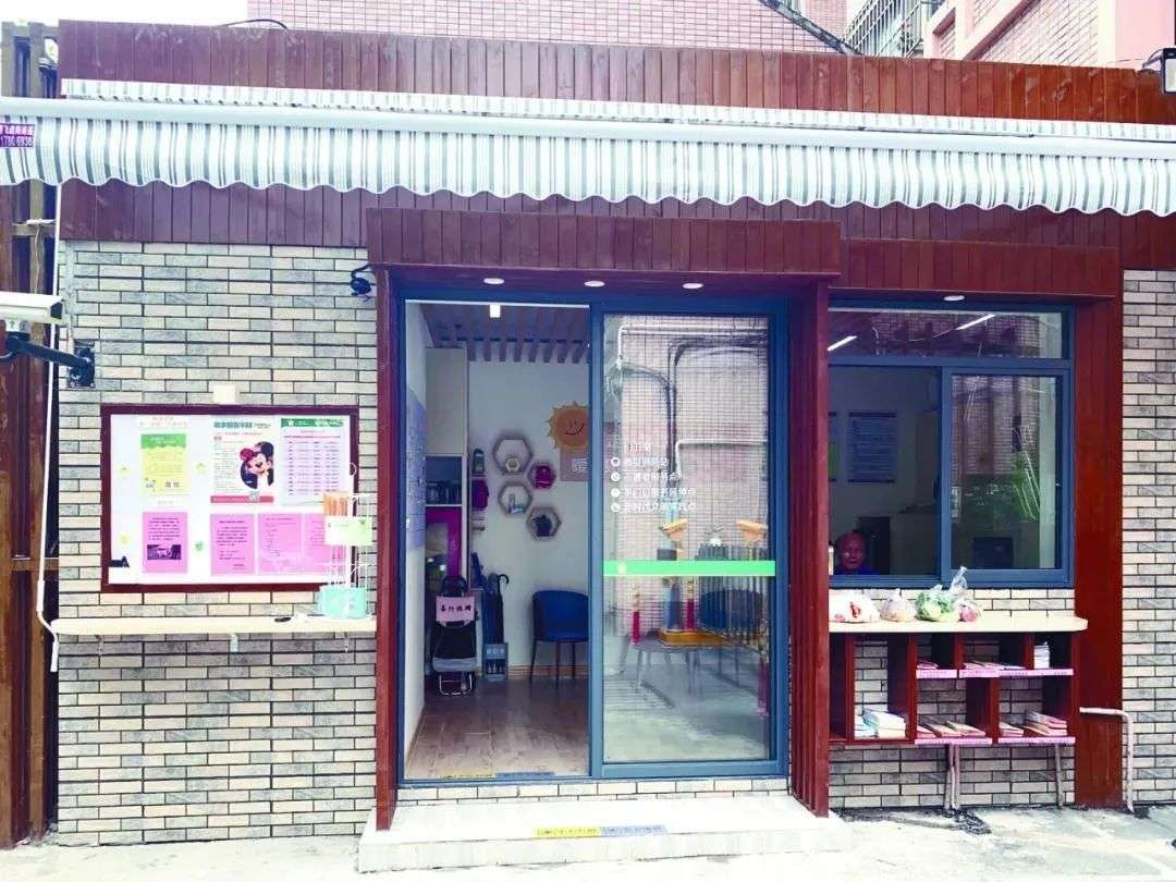 塘桥街道小区门房成了“多功能厅”,“50米视界”将社区服务延伸到“家门口”_【快资讯】