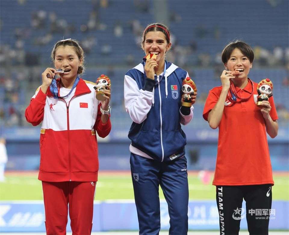 成都大运会丨夏雨雨夺得女子5000米亚军_【快资讯】