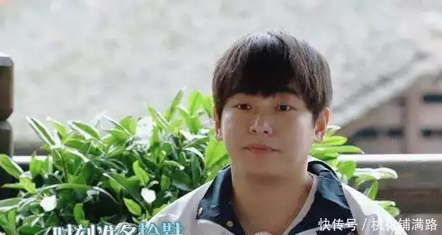 彭昱畅和女友甜蜜出街!26岁身材发福比49岁黄磊油腻,跟路人没差人死后身体为什么越来越沉,人死真的比活人沉吗? 彭昱畅和女友甜蜜出街!26岁身材发福比49岁黄磊油腻,跟路人没差人死后身体为什么越来越沉,人死真的比活人沉吗?
