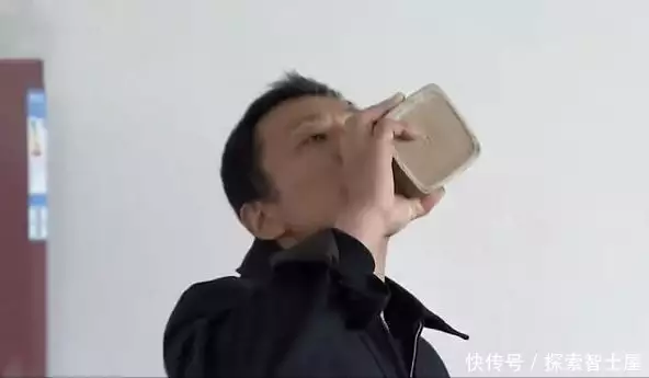 父亲矿难去世赔偿40万,被二叔独吞盖楼房,姐妹俩可怜无助小时候经常打的“屁股针”,见效快又便宜,为啥现在却很少见了?