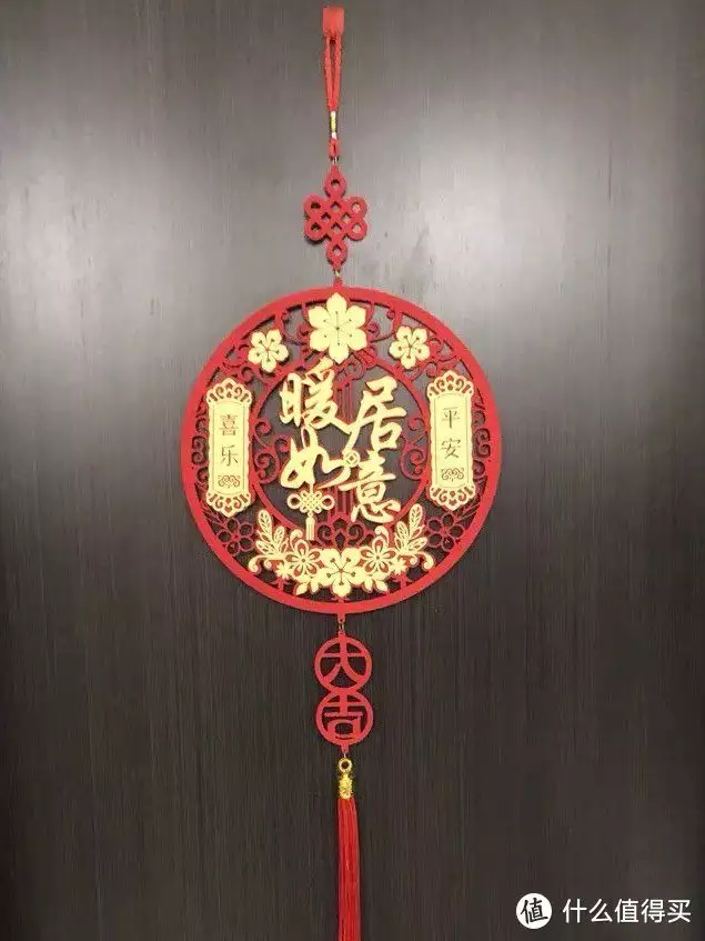 墙壁装饰品：从平凡到创新的艺术之旅不识字老人银行存20万却变成保险，一怒将银行保险公司告上法庭(图2)