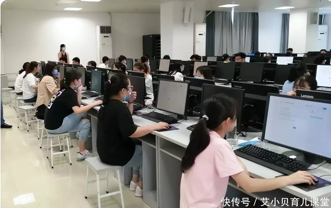 不看后悔（文科女生学什么专业就业前景好）大专女孩子学什么专业好就业 第3张