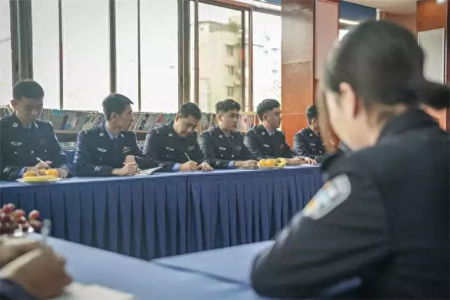 瞧瞧这一周，成都新都公安“新警”们在忙啥？世界上仅存的两颗九眼天珠，一颗就在李连杰的脖子上，价值上亿