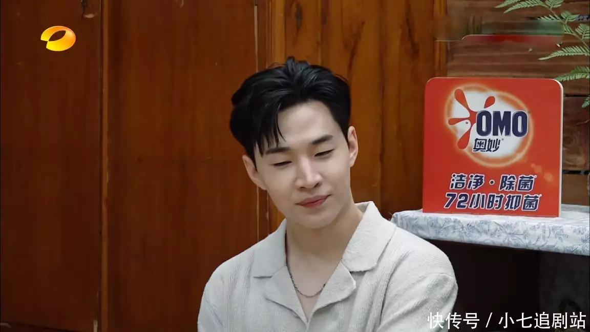 刘宪华回来了，才是《向往的生活》，可惜他只录制一期《爸爸去哪儿》中的10位小公主都长成小美女了，谁的变化最大？(刘宪华像邓伦)