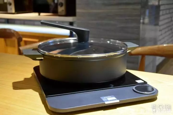 5000名业主集体崩溃!外卖员频遭投诉,小区遭所有外卖联合秋后算账!长得俊美俊朗,却输在“个头矮”上,这6位女星身高太貌似了!(图18) 5000名业主集体崩溃!外卖员频遭投诉,小区遭所有外卖联合秋后算账!长得俊美俊朗,却输在“个头矮”上,这6位女星身高太貌似了!(图18)