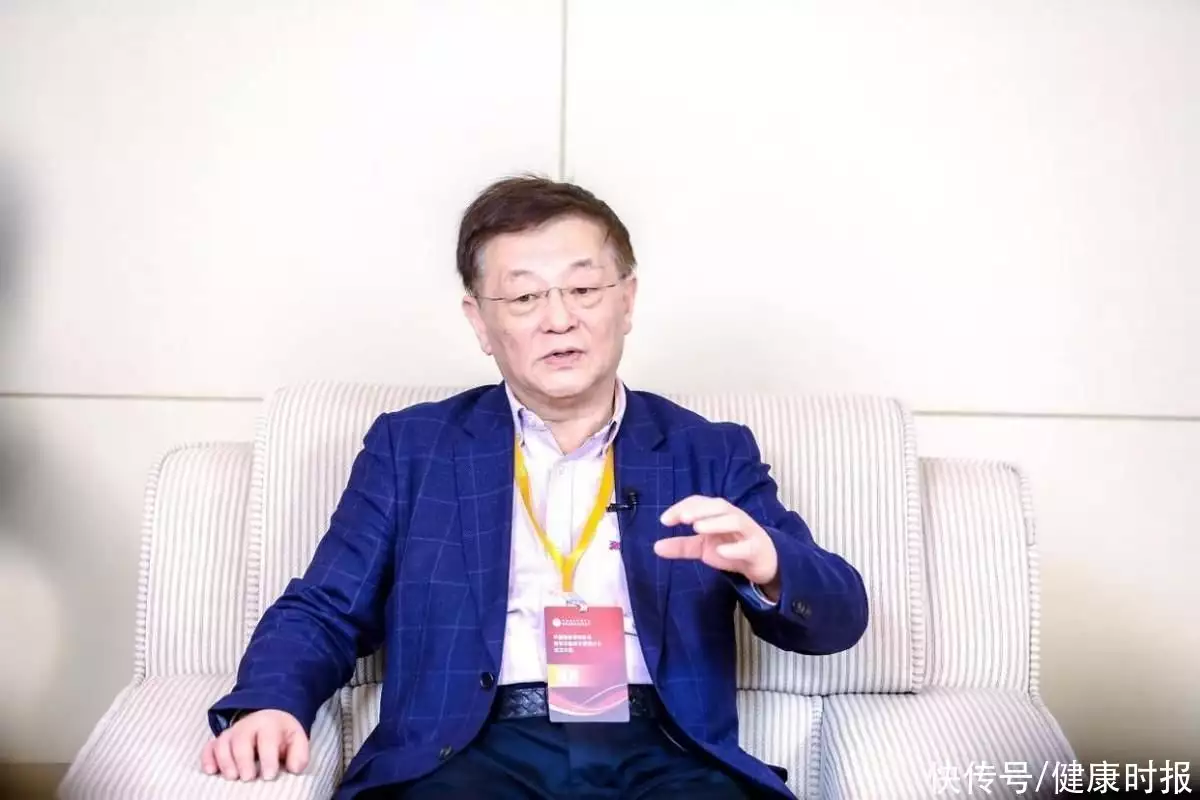 美年健康2022蓝皮书发布，半数人群存在超重、肺结节他身价百亿，与12名女星有染，一顿饭花上百万，死刑前说了一句话