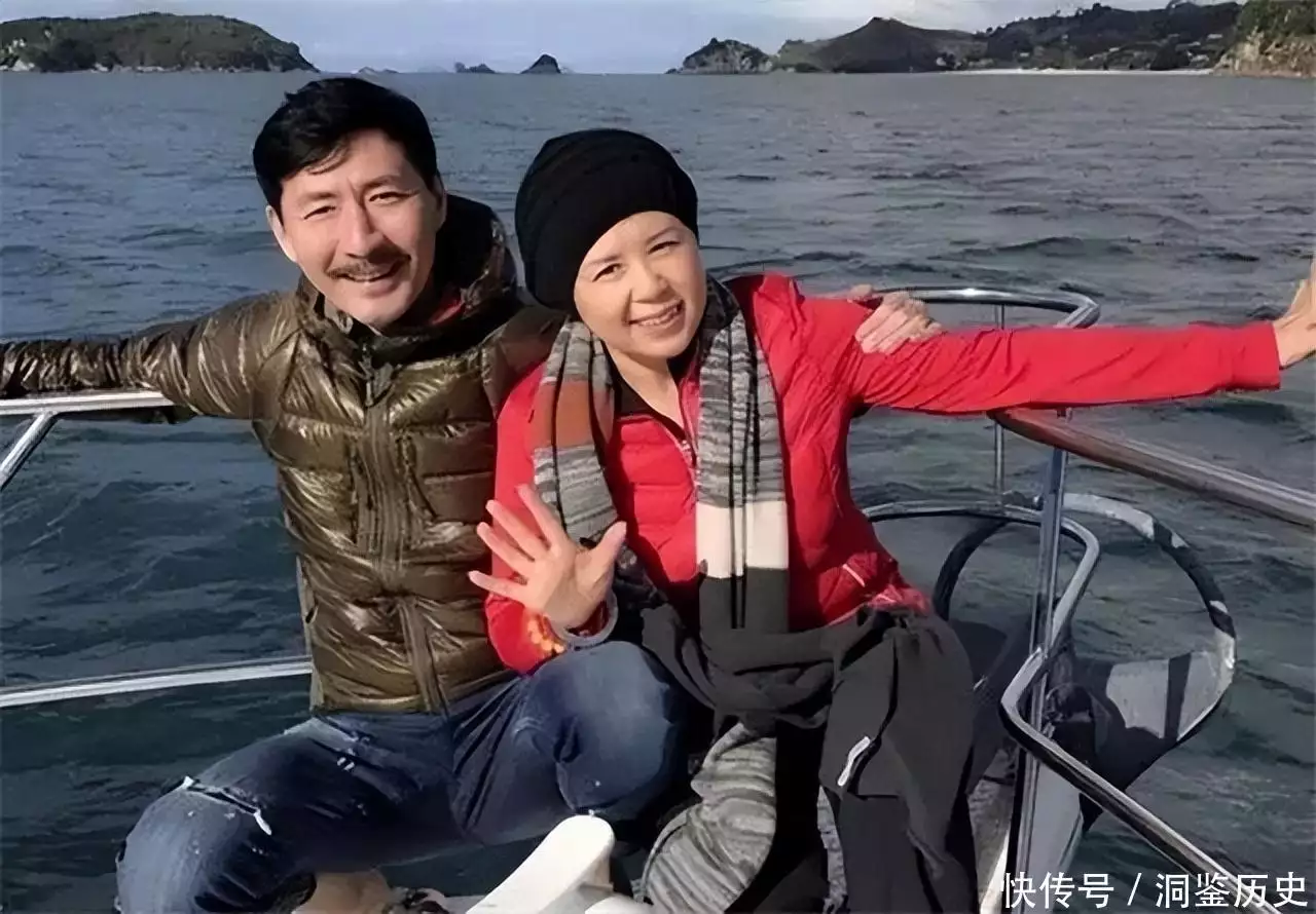 张子健前妻李婷葬礼现场:临终前一直在等他,曾演女警察红遍全国便宜衣服贵贵穿|韩系红色海边穿搭 张子健前妻李婷葬礼现场:临终前一直在等他,曾演女警察红遍全国便宜衣服贵贵穿|韩系红色海边穿搭