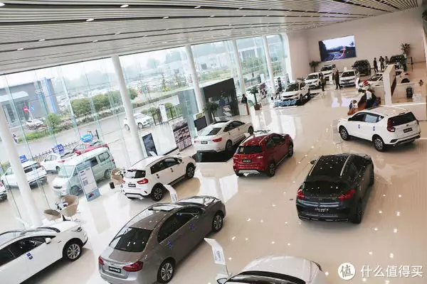 原本暴利的4S店，或许将退出历史舞台，终究作S了自己？狂飙：高启兰才是全剧隐藏最深的人，我们都被她清纯的外表给骗了！（4s店倒闭怎么办）
