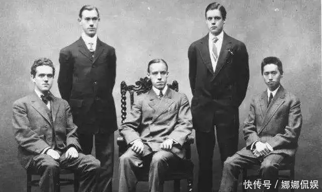 风流倜傥外交官,舌战巴黎和会,顾维钧的个人魅力到底有多强?原创最美女特警,也叫迪丽热巴,但比明星漂亮 风流倜傥外交官,舌战巴黎和会,顾维钧的个人魅力到底有多强?原创最美女特警,也叫迪丽热巴,但比明星漂亮