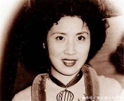 张灵甫死后,19岁妻子赴美国求生,60年后登孟良崮,写下4字_【快资讯】