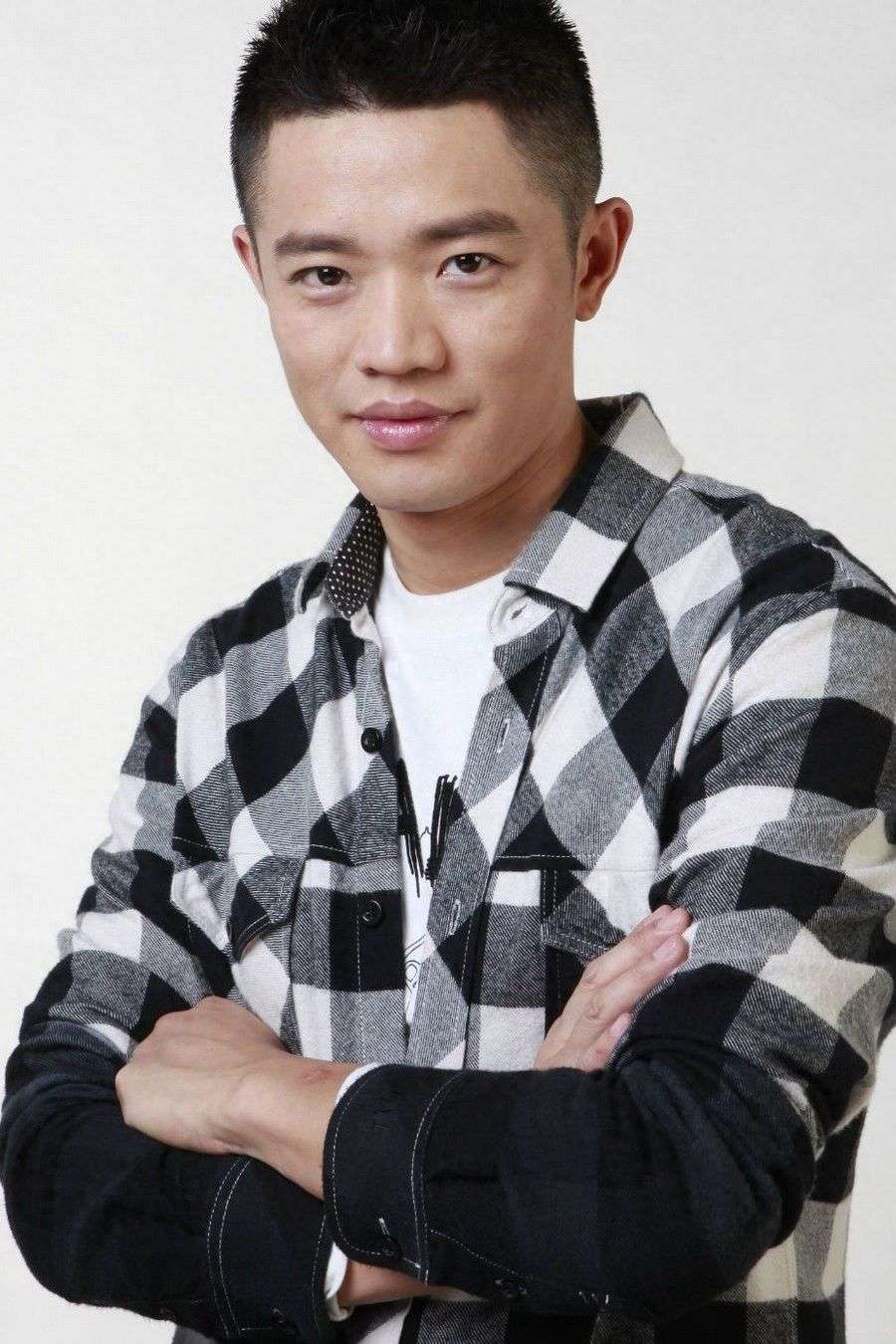 五五分账20余年,“凤凰传奇”的曾毅和玲花为何没能成为夫妻?