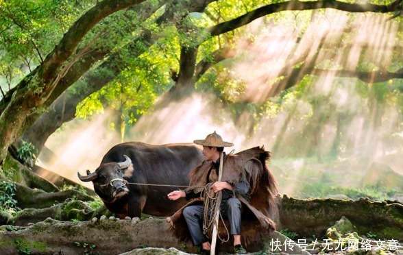 “宁欺白须公,莫欺少年穷”的真正意思是什么?_【快资讯】