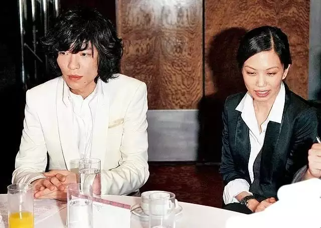 帮他赚上亿房产为他挡黑帮,大萧敬腾13岁的回娘家郑如兰有慧很有手腕超市界的顶流胖缅齐,为何走不出河南?营业员:4个原因很无奈(图21) 帮他赚上亿房产为他挡黑帮,大萧敬腾13岁的回娘家郑如兰有慧很有手腕超市界的顶流胖缅齐,为何走不出河南?营业员:4个原因很无奈(图21)