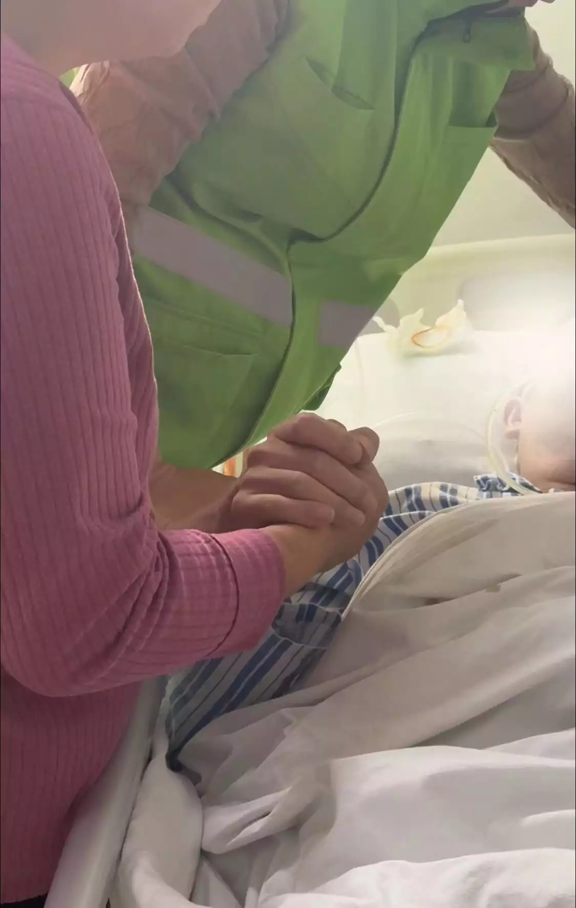 30岁小伙昏迷5年听到周杰伦歌曲时手指打起节拍？主治医生：患者从小爱听相关歌曲老人的进食习惯直接关联寿命！谨慎选择食物，别被吃相迷惑！