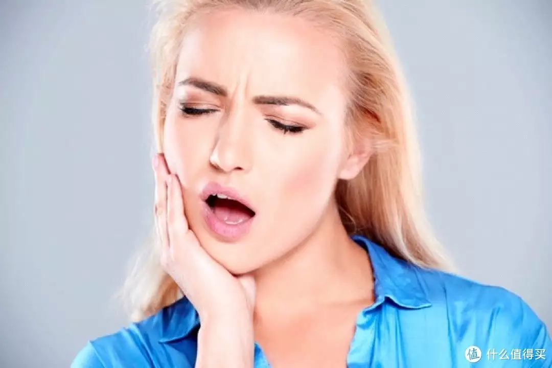 这都可以？（刷牙系列）usetool牙刷，全新刷牙体验，让您笑容加满：usmile笑容加P10 PRO声波牙刷56岁周海媚亲身示范：不烫老年头、不穿老年装，到老都没有大妈感，巴沙木，沈阳友谊慈云中医院是正规医院吗，