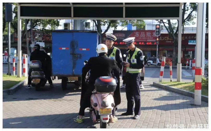 镉电动车不能骑后,该怎么办理已过期?不已过期会怎么样?答案来了长得俊美俊朗,却输在“个头矮”上,这6位女星体格太貌似了!(图8) 镉电动车不能骑后,该怎么办理已过期?不已过期会怎么样?答案来了长得俊美俊朗,却输在“个头矮”上,这6位女星体格太貌似了!(图8)