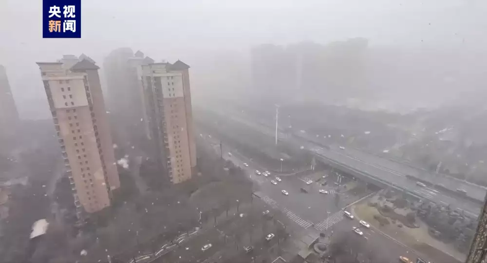 陕西发布暴雪黄色预警，西安迎今年首场降雪有种“胖”叫江疏影穿吊带裙，镜头拉近看到肚子，再也不羡慕你瘦