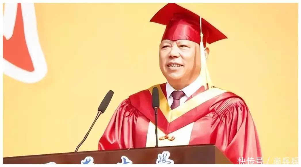 211校长抄袭二本校长!一段致辞引发网友热议,谨防“学术不端”罗马军队如何利用自身军事优势,有效地应对了希腊方阵的挑战? 211校长抄袭二本校长!一段致辞引发网友热议,谨防“学术不端”罗马军队如何利用自身军事优势,有效地应对了希腊方阵的挑战?