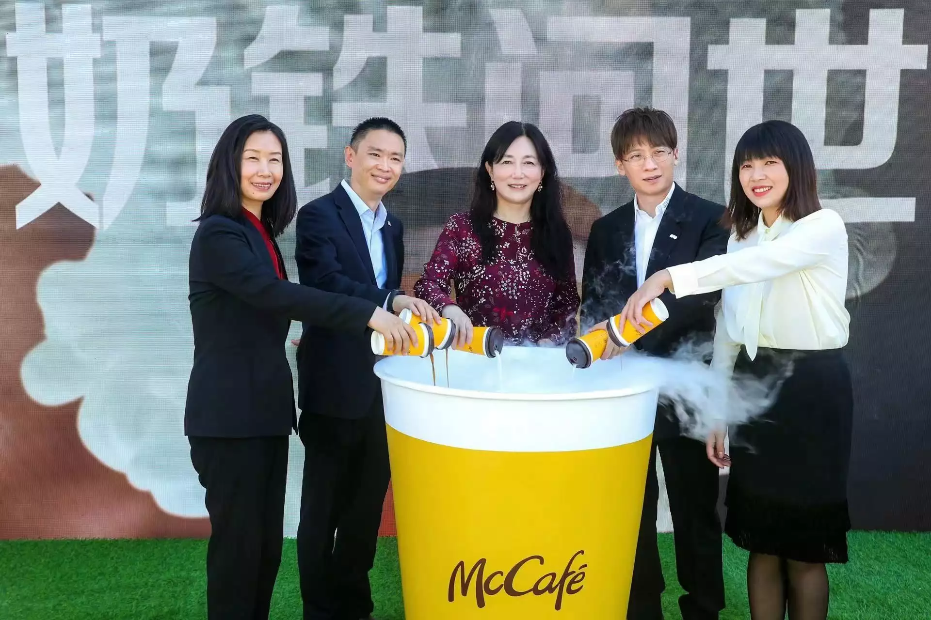 中国红酒销售量（中国红酒消费高速增长，约百家麦红酒明年开进三线城市探秘731部队遗址，当年的地下室还在，图11是怪物石井四郞办公室）不可思议，