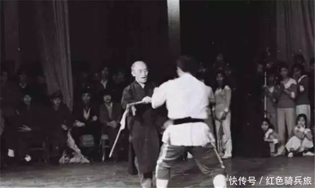 海灯法师的“骗局”：77岁高龄表演二指禅？节目工作人员说出实情这4位被取消“国家一级演员”称号，都是著名老戏骨，令人惋惜